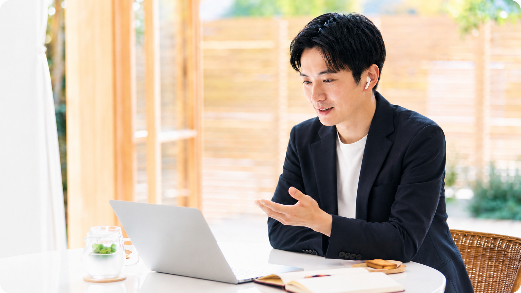 20代専門転職エージェント事業